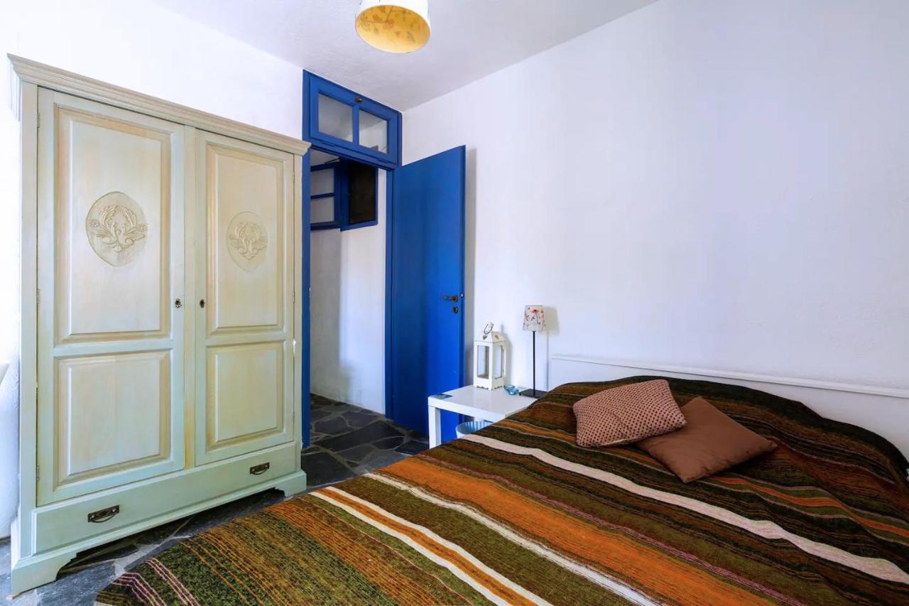 Villa Traditional On Kea